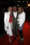 08-03-2006 SHOWBIZZ; PREMIERE VAN DE FILM - IK OMHELS JE MET DUIZEND ARMEN IN - PATHE ARENA. Prachtige film van Willem van de Sande Baclhuyzen naar het boek van Ronlad Giphart.Bekend Nederland was weer in grote getalen komen opdraven om te gaan genieten van deze werkelijke prachtige film met oa. Carice van Houten - Tijn Docter - Karina Smulders - Catherine ten Bruggencate- Halina Reijn - Johnny de Mol -Tygo Gernandt - Maaike Neuville - Tjebbo Gerritsma - Jaap Spijkers en Rick Nicolet. 
foto: Albert den Iseger.