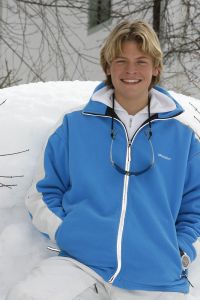 14-03-2006 SHOWBIZZ: TROS MUZIEKSPECTACLE VANUIT DE SNEEUW. Het Oosterrijkse Kirchberg was het decor van alweer een Tros muziekspecial van uit de sneeuw. Met medewerking oa. van Jan Smit-Belle Perez-Thomas Berge_Frans Bauer_Corry Konings en tal van andere Nederlandse sterren was het weer een groots feest. Vanaf woensdag 15 maart op TV. De grootste familie van Nederland deed zijn naam weer eer aan.
foto: Albert den Iseger.