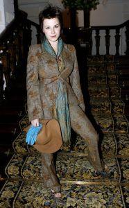 14-03-2006 SHOWBIZZ; FRANS MOLENAAR PRESENTEERDE IN HET AMSTEL HOTEL ZIJN ZOMERCOLLECTIE 2006. De champagne vloeide rijkelijk, de modellen showde weer prachtige opmerkelijke creaties van Frans zijn hand en na de show ontbrak de traditie niet het overheerlijke bitterballetje. 
foto: Albert den Iseger.