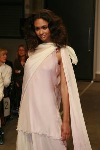 08-03-2007 SHOWBIZZ; MONIQUE COLLIGNON PRESENTEERDE HAUTE COUTURE COLLECTIE VOORJAAR-ZOMER 2007. In de westelijke gasfabriek te Amsterdam kwamen meer dan 600 MC. fans genieten van een  klein avondje MC mode. De gesponcerde show door oa. AUDI -PUPA visagie- Rob Peetoom Hair en make up - Jacobus Toet Champagne- Calexis schoenen was er een om niet gauw te vergeten. Prachtige modellen een top lokatie, prachtige mode en MC fans die genoten. Na de show even netwerken met een heerlijk glas Champagne in de hand,wat wil men nog meer op een woensdagavond.
foto: Albert den Iseger.