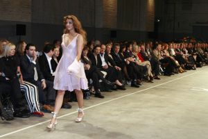 08-03-2007 SHOWBIZZ; MONIQUE COLLIGNON PRESENTEERDE HAUTE COUTURE COLLECTIE VOORJAAR-ZOMER 2007. In de westelijke gasfabriek te Amsterdam kwamen meer dan 600 MC. fans genieten van een  klein avondje MC mode. De gesponcerde show door oa. AUDI -PUPA visagie- Rob Peetoom Hair en make up - Jacobus Toet Champagne- Calexis schoenen was er een om niet gauw te vergeten. Prachtige modellen een top lokatie, prachtige mode en MC fans die genoten. Na de show even netwerken met een heerlijk glas Champagne in de hand,wat wil men nog meer op een woensdagavond.
foto: Albert den Iseger.
