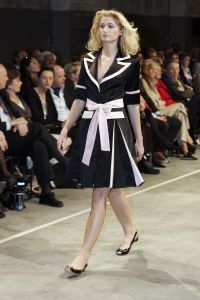 08-03-2007 SHOWBIZZ; MONIQUE COLLIGNON PRESENTEERDE HAUTE COUTURE COLLECTIE VOORJAAR-ZOMER 2007. In de westelijke gasfabriek te Amsterdam kwamen meer dan 600 MC. fans genieten van een  klein avondje MC mode. De gesponcerde show door oa. AUDI -PUPA visagie- Rob Peetoom Hair en make up - Jacobus Toet Champagne- Calexis schoenen was er een om niet gauw te vergeten. Prachtige modellen een top lokatie, prachtige mode en MC fans die genoten. Na de show even netwerken met een heerlijk glas Champagne in de hand,wat wil men nog meer op een woensdagavond.
foto: Albert den Iseger.