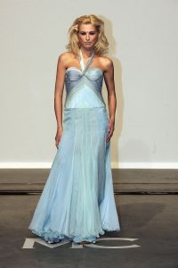 08-03-2007 SHOWBIZZ; MONIQUE COLLIGNON PRESENTEERDE HAUTE COUTURE COLLECTIE VOORJAAR-ZOMER 2007. In de westelijke gasfabriek te Amsterdam kwamen meer dan 600 MC. fans genieten van een  klein avondje MC mode. De gesponcerde show door oa. AUDI -PUPA visagie- Rob Peetoom Hair en make up - Jacobus Toet Champagne- Calexis schoenen was er een om niet gauw te vergeten. Prachtige modellen een top lokatie, prachtige mode en MC fans die genoten. Na de show even netwerken met een heerlijk glas Champagne in de hand,wat wil men nog meer op een woensdagavond.
foto: Albert den Iseger.