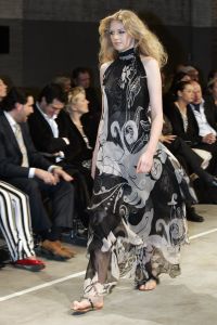 08-03-2007 SHOWBIZZ; MONIQUE COLLIGNON PRESENTEERDE HAUTE COUTURE COLLECTIE VOORJAAR-ZOMER 2007. In de westelijke gasfabriek te Amsterdam kwamen meer dan 600 MC. fans genieten van een  klein avondje MC mode. De gesponcerde show door oa. AUDI -PUPA visagie- Rob Peetoom Hair en make up - Jacobus Toet Champagne- Calexis schoenen was er een om niet gauw te vergeten. Prachtige modellen een top lokatie, prachtige mode en MC fans die genoten. Na de show even netwerken met een heerlijk glas Champagne in de hand,wat wil men nog meer op een woensdagavond.
foto: Albert den Iseger.