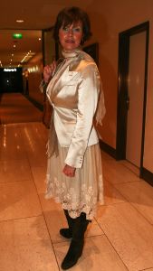 18-03-2007 SHOWBIZZ; ZAKEN VROUWEN HOUDEN VAN MOOIE MODE DUS VAN MART VISSER. Het Amsterdamse Hilton was weer bepalende lokatie voor het modebeeld van voorjaar-zomer 2007. Mart Visser bracht een wisselende show van zijn draagbare mode voor vooral de zakenvrouw, jong of oud. Ook diverse kamerleden waren weer aanwezig en allen droegen zij een creatie van Mart Visser. Zo liepen er rond Leatitia Griffith, Karien van Gennip,Ed Nijpels met partner Elsbeth Janmaat, Ans Markus,Christine Noordzij,Cees Dam, Gerrie van der Klei,Tineke de Groot en Mariette Barnhoorn. 
foto: Albert den Iseger.