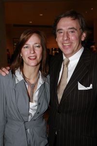 18-03-2007 SHOWBIZZ; ZAKEN VROUWEN HOUDEN VAN MOOIE MODE DUS VAN MART VISSER. Het Amsterdamse Hilton was weer bepalende lokatie voor het modebeeld van voorjaar-zomer 2007. Mart Visser bracht een wisselende show van zijn draagbare mode voor vooral de zakenvrouw, jong of oud. Ook diverse kamerleden waren weer aanwezig en allen droegen zij een creatie van Mart Visser. Zo liepen er rond Leatitia Griffith, Karien van Gennip,Ed Nijpels met partner Elsbeth Janmaat, Ans Markus,Christine Noordzij,Cees Dam, Gerrie van der Klei,Tineke de Groot en Mariette  Barnhoorn. 
foto: Albert den Iseger.