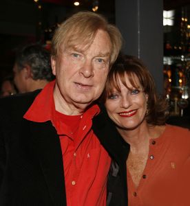14-03-2007 SHOWBIZZ; HENK VAN DER MEYDEN NOG STEEDS APESTROTS OP ZIJN WEEKBLAD. De gossippionier van Nederland is nog steeds heel erg trots op zijn Weekblad Prive. Hij was de godfather van de roddelwereld, de ongekroonde koning van de showbizz,de biechtvader van de sterren.Maar bovenal is hij de oprichter van uw weekblad Prive.Henk blikt deze week nog eenmaal terug met zijn verhaal in de Prive.
foto: Albert den Iseger
