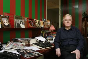 14-03-2007 SHOWBIZZ; HENK VAN DER MEYDEN NOG STEEDS APESTROTS OP ZIJN WEEKBLAD. De gossippionier van Nederland is nog steeds heel erg trots op zijn Weekblad Prive. Hij was de godfather van de roddelwereld, de ongekroonde koning van de showbizz,de biechtvader van de sterren.Maar bovenal is hij de oprichter van uw weekblad Prive.Henk blikt deze week nog eenmaal terug met zijn verhaal in de Prive.
foto: Albert den Iseger
