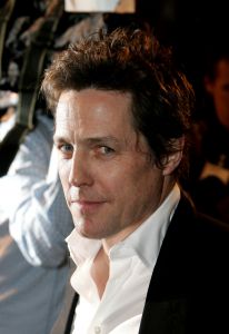 23-02-2007 SHOWBIZZ; BOEIENDE PREMIERE VAN MUSIC EN LYRICS IN AMSTERDAM. Hugh Grant zal zijn premiere in Amsterdam niet gauw vergeten, hij werd namelijk nog voor de rode loper in de boeien geslagen door Cielke Syben.De politiie moest er aan te pas komen met een betonschaar om hem van het staal te bevrijden. 
Cielke werd gearresteerd en de film was er niet minder om.
foto: Albert den Iseger.