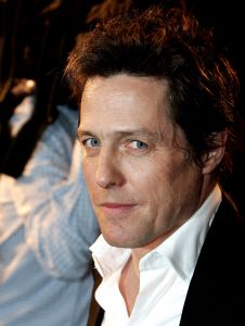 23-02-2007 SHOWBIZZ; BOEIENDE PREMIERE VAN MUSIC EN LYRICS IN AMSTERDAM. Hugh Grant zal zijn premiere in Amsterdam niet gauw vergeten, hij werd namelijk nog voor de rode loper in de boeien geslagen door Cielke Syben.De politiie moest er aan te pas komen met een betonschaar om hem van het staal te bevrijden. 
Cielke werd gearresteerd en de film was er niet minder om.
foto: Albert den Iseger.