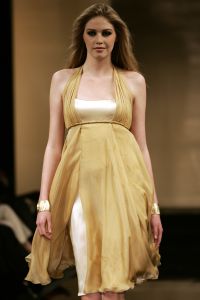 18-03-2007 SHOWBIZZ; ZAKEN VROUWEN HOUDEN VAN MOOIE MODE DUS VAN MART VISSER. Het Amsterdamse Hilton was weer bepalende lokatie voor het modebeeld van voorjaar-zomer 2007. Mart Visser bracht een wisselende show van zijn draagbare mode voor vooral de zakenvrouw, jong of oud. Ook diverse kamerleden waren weer aanwezig en allen droegen zij een creatie van Mart Visser. Zo liepen er rond Leatitia Griffith, Karien van Gennip,Ed Nijpels met partner Elsbeth Janmaat, Ans Markus,Christine Noordzij,Cees Dam, Gerrie van der Klei,Tineke de Groot en Mariette  Barnhoorn. 
foto: Albert den Iseger.