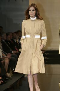 18-03-2007 SHOWBIZZ; ZAKEN VROUWEN HOUDEN VAN MOOIE MODE DUS VAN MART VISSER. Het Amsterdamse Hilton was weer bepalende lokatie voor het modebeeld van voorjaar-zomer 2007. Mart Visser bracht een wisselende show van zijn draagbare mode voor vooral de zakenvrouw, jong of oud. Ook diverse kamerleden waren weer aanwezig en allen droegen zij een creatie van Mart Visser. Zo liepen er rond Leatitia Griffith, Karien van Gennip,Ed Nijpels met partner Elsbeth Janmaat, Ans Markus,Christine Noordzij,Cees Dam, Gerrie van der Klei,Tineke de Groot en Mariette  Barnhoorn. 
foto: Albert den Iseger.