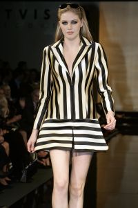 18-03-2007 SHOWBIZZ; ZAKEN VROUWEN HOUDEN VAN MOOIE MODE DUS VAN MART VISSER. Het Amsterdamse Hilton was weer bepalende lokatie voor het modebeeld van voorjaar-zomer 2007. Mart Visser bracht een wisselende show van zijn draagbare mode voor vooral de zakenvrouw, jong of oud. Ook diverse kamerleden waren weer aanwezig en allen droegen zij een creatie van Mart Visser. Zo liepen er rond Leatitia Griffith, Karien van Gennip,Ed Nijpels met partner Elsbeth Janmaat, Ans Markus,Christine Noordzij,Cees Dam, Gerrie van der Klei,Tineke de Groot en Mariette  Barnhoorn. 
foto: Albert den Iseger.