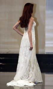 18-03-2007 SHOWBIZZ; ZAKEN VROUWEN HOUDEN VAN MOOIE MODE DUS VAN MART VISSER. Het Amsterdamse Hilton was weer bepalende lokatie voor het modebeeld van voorjaar-zomer 2007. Mart Visser bracht een wisselende show van zijn draagbare mode voor vooral de zakenvrouw, jong of oud. Ook diverse kamerleden waren weer aanwezig en allen droegen zij een creatie van Mart Visser. Zo liepen er rond Leatitia Griffith, Karien van Gennip,Ed Nijpels met partner Elsbeth Janmaat, Ans Markus,Christine Noordzij,Cees Dam, Gerrie van der Klei,Tineke de Groot en Mariette  Barnhoorn. 
foto: Albert den Iseger.