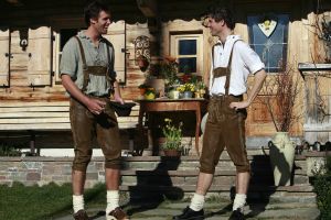 27-03-2007 SHOWBIZZ; NICK EN SIMON EN HUN SUCCES DAT INMIDDELS MEGA IS. Hun succes kent geen grenzen. Nick en Simon zijn na een jaar inmiddels erg hot. Dat er in een jaar zoveel kan veranderen hebben Nick en Simon aan dn lijve onder vonden. In 2007 zijn ze inmiddels geboekt voor meer dan 350 optredens. Prive sprak hun in Westendorf Oostenrijk.
foto: Albert den Iseger.