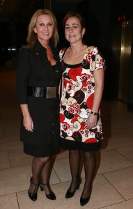 18-03-2007 SHOWBIZZ; ZAKEN VROUWEN HOUDEN VAN MOOIE MODE DUS VAN MART VISSER. Het Amsterdamse Hilton was weer bepalende lokatie voor het modebeeld van voorjaar-zomer 2007. Mart Visser bracht een wisselende show van zijn draagbare mode voor vooral de zakenvrouw, jong of oud. Ook diverse kamerleden waren weer aanwezig en allen droegen zij een creatie van Mart Visser. Zo liepen er rond Leatitia Griffith, Karien van Gennip,Ed Nijpels met partner Elsbeth Janmaat, Ans Markus,Christine Noordzij,Cees Dam, Gerrie van der Klei,Tineke de Groot en Mariette Barnhoorn. 
foto: Albert den Iseger.
