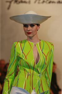 05-03-2007 SHOWBIZZ; HET AMSTELHOTEL KREEG EEN KLEUR VAN DE VOORJAARS MODESHOW VAN FRANS MOLENAAR. Het was een prachtige voorjaars modeshow van Frans Molenaar veel kleur, prachtige stoffen en alles werd geshowd door modellen met een maatje meer. Geen brood magere modellen voor Frans maar prachtige modellen met net iets meer volume. Vele bn ers genoten van een heerlijk avondje prachtige mode en natuurlijk van de wereld befaamde bitterbal met een goed glas wijn na de show.
foto: Albert den Iseger.
