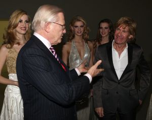 18-02-2008 POLITIEK; NEDERLANDS EN VLAAMSE CULTUURINVASIE IN HONGARIJE. De Hongaarse hoofdstad Budapest is tot 12 Maart het bruisende middelpunt van Nederlandse en Vlaamse cultuurmanifestaties. Prinses Margriet zo de opening verrichten maar belde helaas af in verband met ziekte. Prof.Mr. Pieter van Vollenhoven nam de honneus met verve waar. Tal van genodigden uit Belgie-Nederland en Hongarijewaren aanwezig. Addy van de Krommenacker gaf een daverende modeshow en Emily Bouwman glinsterende de gehele avond het was voor haar de  eerste Hongaarse produktie die vlekkeloos verliep.
foto: Albert den Iseger.