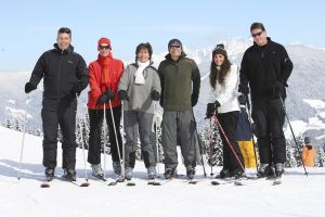14-03-2008 SHOWBIZZ; JAN SMIT EN YOLANTHE CABAU VAN KASBERGEN VERTELLEN HUN VERHAAL IN FLACHAU. We gaan nog dit jaar trouwen als al onze werkzaamheden dit toelaten, anders word het echt volgend jaar.  Jan en Yolanthe waren met een paar vrienden op wintersport vakantie in Flachau. Het hele verhaal met prachtige foto-s deze week in uw weekblad Prive.
exclusieve foto-s : Albert den Iseger