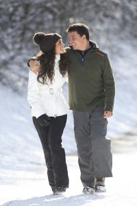 14-03-2008 SHOWBIZZ; JAN SMIT EN YOLANTHE CABAU VAN KASBERGEN VERTELLEN HUN VERHAAL IN FLACHAU. We gaan nog dit jaar trouwen als al onze werkzaamheden dit toelaten, anders word het echt volgend jaar.  Jan en Yolanthe waren met een paar vrienden op wintersport vakantie in Flachau. Het hele verhaal met prachtige foto-s deze week in uw weekblad Prive.
exclusieve foto-s : Albert den Iseger