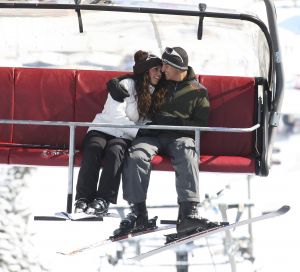 14-03-2008 SHOWBIZZ; JAN SMIT EN YOLANTHE CABAU VAN KASBERGEN VERTELLEN HUN VERHAAL IN FLACHAU. We gaan nog dit jaar trouwen als al onze werkzaamheden dit toelaten, anders word het echt volgend jaar.  Jan en Yolanthe waren met een paar vrienden op wintersport vakantie in Flachau. Het hele verhaal met prachtige foto-s deze week in uw weekblad Prive.
exclusieve foto-s : Albert den Iseger