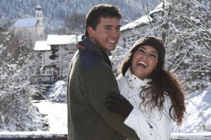14-03-2008 SHOWBIZZ; JAN SMIT EN YOLANTHE CABAU VAN KASBERGEN VERTELLEN HUN VERHAAL IN FLACHAU. We gaan nog dit jaar trouwen als al onze werkzaamheden dit toelaten, anders word het echt volgend jaar.  Jan en Yolanthe waren met een paar vrienden op wintersport vakantie in Flachau. Het hele verhaal met prachtige foto-s deze week in uw weekblad Prive.
exclusieve foto-s : Albert den Iseger