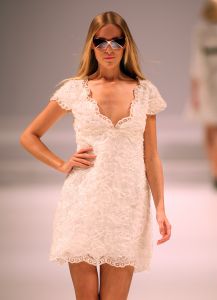31-03-2008 SHOWBIZZ; MONIQUE COLLIGNON PRESENTEERDE WAANZINNIGE COUTURE COLLECTIE VOORJAAR 2008. In het decor van staal en de sfeer van een oude fabriek presenteerde MC. een waanzinnige zomercollectie voor de meer dan 500 aanwezige. Heup wiegend flaneerden 19 modellen over de witte catwalk met felgekleurde creaties en prachtige hoeden. De kleuren  Zwart wit bepaalden ook een groot blok van de bijzondere voorjaarscollectie. Het trouwe MC publiek was laaiend enthousiast,  en terecht want een dergelijk show komt niet dagelijks voor in Amsterdam. Vele bekenden waren weer aanwezig oa. Annemarie van Gaal, Jasmine Sendar in een prachtige creatie van Addy van de Krommenacker -zij durft wel- Micky Hoogendijk met Hummer, Daphne Dekkers, Stella Gomans, Jan en Monique des Bouvrie en natuurlijk onze mode verslaggever en deskundige Maik de Boer.
foto: Albert den Iseger.