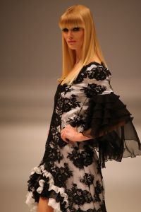 31-03-2008 SHOWBIZZ; MONIQUE COLLIGNON PRESENTEERDE WAANZINNIGE COUTURE COLLECTIE VOORJAAR 2008. In het decor van staal en de sfeer van een oude fabriek presenteerde MC. een waanzinnige zomercollectie voor de meer dan 500 aanwezige. Heup wiegend flaneerden 19 modellen over de witte catwalk met felgekleurde creaties en prachtige hoeden. De kleuren  Zwart wit bepaalden ook een groot blok van de bijzondere voorjaarscollectie. Het trouwe MC publiek was laaiend enthousiast,  en terecht want een dergelijk show komt niet dagelijks voor in Amsterdam. Vele bekenden waren weer aanwezig oa. Annemarie van Gaal, Jasmine Sendar in een prachtige creatie van Addy van de Krommenacker -zij durft wel- Micky Hoogendijk met Hummer, Daphne Dekkers, Stella Gomans, Jan en Monique des Bouvrie en natuurlijk onze mode verslaggever en deskundige Maik de Boer.
foto: Albert den Iseger.