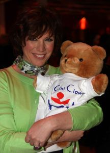22-02-2008 SHOWBIZZ; MYRNA GOOSSEN VIERT FEESTJE OM  EIGEN KINDER BOEKJE.
Foto: Albert den Iseger