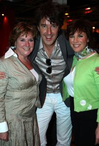 22-02-2008 SHOWBIZZ; MYRNA GOOSSEN VIERT FEESTJE OM  EIGEN KINDER BOEKJE.
Foto: Albert den Iseger