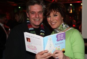 22-02-2008 SHOWBIZZ; MYRNA GOOSSEN VIERT FEESTJE OM  EIGEN KINDER BOEKJE.
Foto: Albert den Iseger