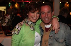 22-02-2008 SHOWBIZZ; MYRNA GOOSSEN VIERT FEESTJE OM  EIGEN KINDER BOEKJE.
Foto: Albert den Iseger