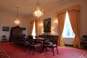 18-02-2008 POLITIEK; NEDERLANDS EN VLAAMSE CULTUURINVASIE IN HONGARIJE. De Hongaarse hoofdstad Budapest is tot 12 Maart het bruisende middelpunt van Nederlandse en Vlaamse cultuurmanifestaties. Prinses Margriet zo de opening verrichten maar belde helaas af in verband met ziekte. Prof.Mr. Pieter van Vollenhoven nam de honneus met verve waar. Tal van genodigden uit Belgie-Nederland en Hongarijewaren aanwezig. Addy van de Krommenacker gaf een daverende modeshow en Emily Bouwman glinsterende de gehele avond het was voor haar de eerste Hongaarse produktie die vlekkeloos verliep. 
foto: Albert den Iseger.