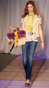17-03-2008 SHOWBIZZ; DANI BLESS TOVERDE MET VELE KLEUREN OP MODESHOW IN EXPO AMSTERDAM. Dani Bless de styliste van vele bekende Nederlanders toverde met vele kleuren en creaties op haar voorjaarsmodeshow in Expo Amsterdam. Meer dan 50 jonge modellen showde een keur van bekende ontwerpers en niet alleen kleding maar ook bijzondere schoenen, tassen,shawls en sieraden. Het was weer een kleurig modefeestje en vele klanten van Dani waren ook aanwezig oa. Silvie Meis, Daniel Overgaag, Leontine Borsato, Nikki Plessen, Estelle Gullit en Jan en Monique des Bouvrie en vele anderen. 
foto: Albert den Iseger.