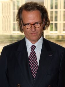 12-03-2009 SHOWBIZZ; ANDRE RIEU 59 EN ZIJN VROUW MARJORIE WORDEN STRAKS OPA EN OMA. Hun zoon Pierre en zijn vrouw Eefke verwachten hun eerste kindje. 
foto: Albert den Iseger.
