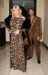 10-03-2009 SHOWBIZZ; MART VISSER LAAT IEDEREEN WEGDROMEN MET ZWOELE ZOMERMODE. Het Amsterdamse Hilton Hotel was weer top de Brood Top gevuld. Iedereen wuifde de zorgen even weg en waande zich in een tropische paradijs met wapperde zomermode. Tal van prominenten waren van de partij oa. Jan en Monique des Bouvrie- Cor en Hansje Boonstra- Hans en Irene Schreuder-Ingrid Staal-Judith Wiersma en natuurlijk Leatitia Griffith. 
foto: Albert den Iseger.