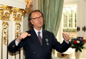 12-03-2009 SHOWBIZZ; ANDRE RIEU 59 EN ZIJN VROUW MARJORIE WORDEN STRAKS OPA EN OMA. Hun zoon Pierre en zijn vrouw Eefke verwachten hun eerste kindje. 
foto: Albert den Iseger.