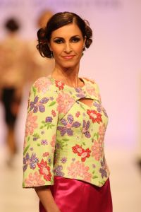 01-03-2010 SHOWBIZZ; HAUTE COUTURE SHOW VOORJAAR 2010 \