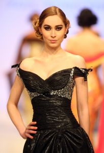 01-03-2010 SHOWBIZZ; HAUTE COUTURE SHOW VOORJAAR 2010 \