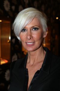 06-03-2010 SHOWBIZZ; MART VISSER MET VOORJAARSMODE 2010 IN HET CHIQUE HILTON AMSTERDAM.
foto: Albert den Iseger