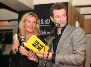 31-03-2010 SHOWBIZZ; FEESTJE IN RESTAURANT FABELS IN BERGEN WAS THUISKOMEN VOOR VELE BEKENDEN. Vele bekenden uit de schrijvers en artiesten wereld troffen elkaar bij een feestje voor het goede doel in Restaurant Fabels in het Noord Hollandse Bergen. Topper Gerard Joling vierde een thuisfeestje want Fabels is voor hem a place to be. 
foto: Albert den Iseger.