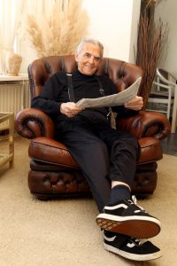 26-03-2011 SHOWBIZZ; AD VAN DER GEIN WORD 18 MEI A.S. 89 JAAR OUD. De oprichter van het Cocktail Trio dat vele hits scoorde in Nederland word binnenkort 89 jaar oud en speelt nog elke dag piano. Ook treed hij nog regelmatig op met het Cocktail Trio maar met een andere bezetting daar Carel Alberts en Tony More inmiddels zijn overleden. Ad van der Gein schreef vele bekende hits oa. voor Ria Valk en Willeke Alberti. 
foto: Albert den Iseger