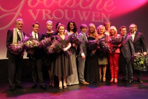 08-03-2011 SHOWBIZZ; PREMIERE GOOISCHE VROUWEN FILM AMSTERDAM.
foto Albert den Iseger