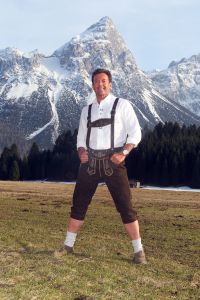 01-04-2011 SHOWBIZZ; STERREN VIEREN WINTERSPORTVAKANTIE IN LERMOOS TE OOSTENRIJK. Frans Bauer_ Sieneke_De Gebroeders Ko_Gerard Joling_Frans Duijts_Rene Schuurmans_Grad Damen_Jannes_Alex en Marianne Weber hadden meer dan plezier in het prachtige Lermoos. De Tros nam daar het programma TROS muziekfeest in de sneeuw op. Wat vrijdag  1 April word uitgezonden.
foto: Albert den Iseger.