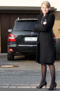 02-03-2011 SHOWBIZZ; HEIDY LOEFF-KRAUSCH HAALT UIT NAAR BOER RICHARD. Een verhaal van Hoe boer zoekt vrouw voor haar een zeer slechte soap werd. Yvonne Hoebe was op visite bij Heidy in Frankfurt en luisterde naar een zeer intelligente dame met de naam Heidy.
foto: Albert den Iseger