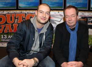 03-03-2011 SHOWBIZZ; DUTCH VALLEY HET NIEUWE MUZIEKFESTIVAL IN DE OPEN LUCHT.
Zaterdag 13 Augustus begint het nieuwste muziekfestival van Nederland met het beste van Nederlandse bodem. Vanaf 13.00 uur treden de beste artiesten van Nederland op in Velsen Valley Spaarnwoude.De perspresentatie vondt plaats in de lucht.
foto: Albert den Iseger