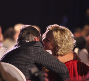 09-03-2011 SHOWBIZZ; MARISKA VAN KOLCK VERWERKT SCHEIDING MET PLEZIER. Misschien een nieuwe relatie voor Mariska van Kolck. Edgar Peer is nu haar steun en toeverlaat. Deze week onthullende foto s van het paar op een feestje in Groningen waar het paar niet van elkaar af kon blijven in weekblad Prive. Barbara Plugge ook ooggetuige van het prille geluk schreef een warm verhaal over Edgar en Mariska.
foto: Albert den Iseger