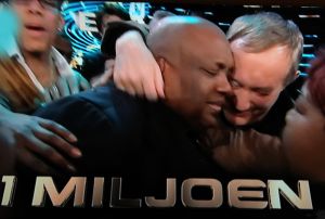 16-03-2012 SHOWBIZZ; BRYAN B WINT EEN MILJOEN EURO IN THE WINNER IS. Een van de Sterren van de DINER SHOW  BRYAN B  wint een miljoen euro en een platen contract in de SBS The Winner is Show van Beau van Erven Dorens. Frank Wentink was een van de eerste die Bryan feliciteerde met zijn overwinning. Bryan B schonk direct 50.000 euro aan WAR CHILD de aktie van radio 538. 
foto: Albert den Iseger.