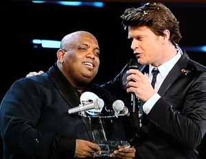 16-03-2012 SHOWBIZZ; BRYAN B WINT EEN MILJOEN EURO IN THE WINNER IS. Een van de Sterren van de DINER SHOW  BRYAN B  wint een miljoen euro en een platen contract in de SBS The Winner is Show van Beau van Erven Dorens. Frank Wentink was een van de eerste die Bryan feliciteerde met zijn overwinning. Bryan B schonk direct 50.000 euro aan WAR CHILD de aktie van radio 538. 
foto: Albert den Iseger.