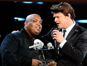 16-03-2012 SHOWBIZZ; BRYAN B WINT EEN MILJOEN EURO IN THE WINNER IS. Een van de Sterren van de DINER SHOW  BRYAN B  wint een miljoen euro en een platen contract in de SBS The Winner is Show van Beau van Erven Dorens. Frank Wentink was een van de eerste die Bryan feliciteerde met zijn overwinning. Bryan B schonk direct 50.000 euro aan WAR CHILD de aktie van radio 538. 
foto: Albert den Iseger.